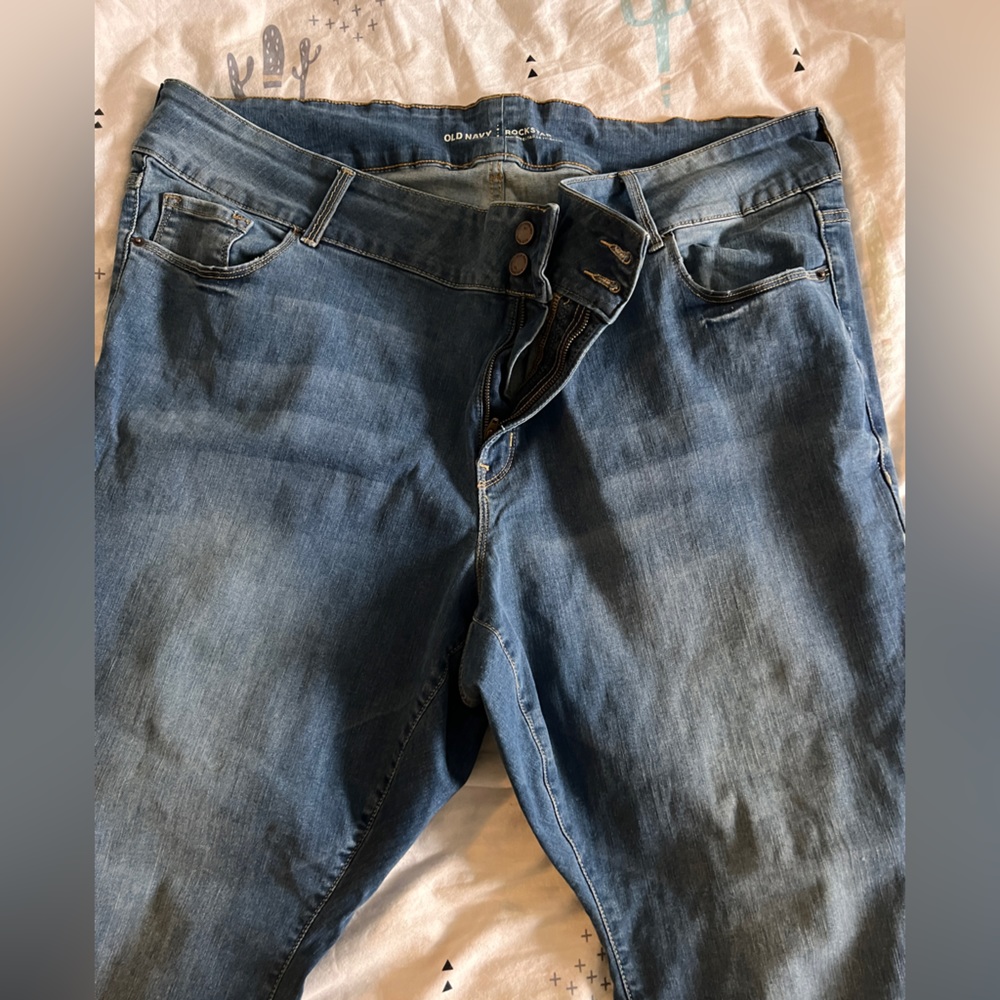 26W mid rise jeans. Old Navy Brand
